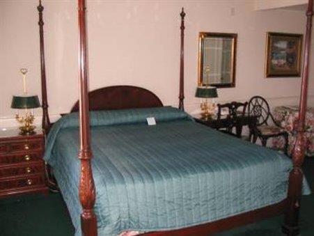 Tally Ho Inn Carmel-by-the-Sea Стая снимка