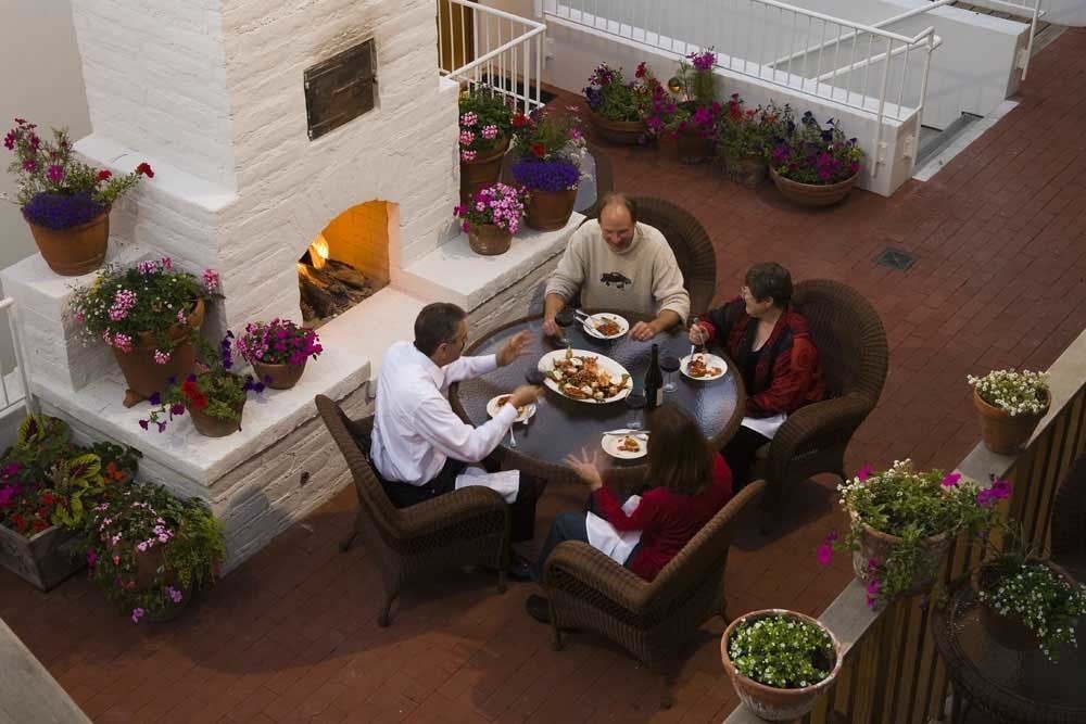 Tally Ho Inn Carmel-by-the-Sea Екстериор снимка